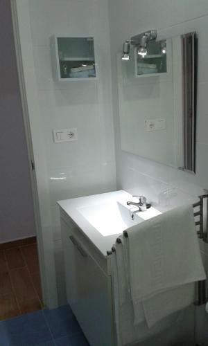 Apartamentos Tursol 内尔哈 外观 照片