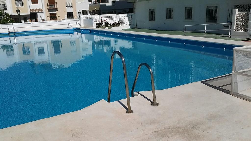 Apartamentos Tursol 内尔哈 外观 照片