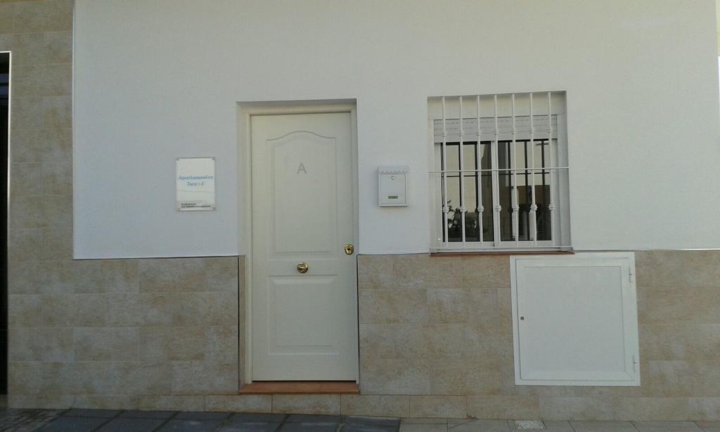 Apartamentos Tursol 内尔哈 外观 照片